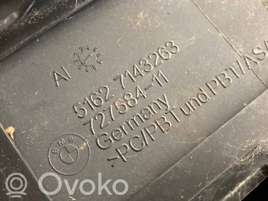Spoilera aizmugurējais vāks