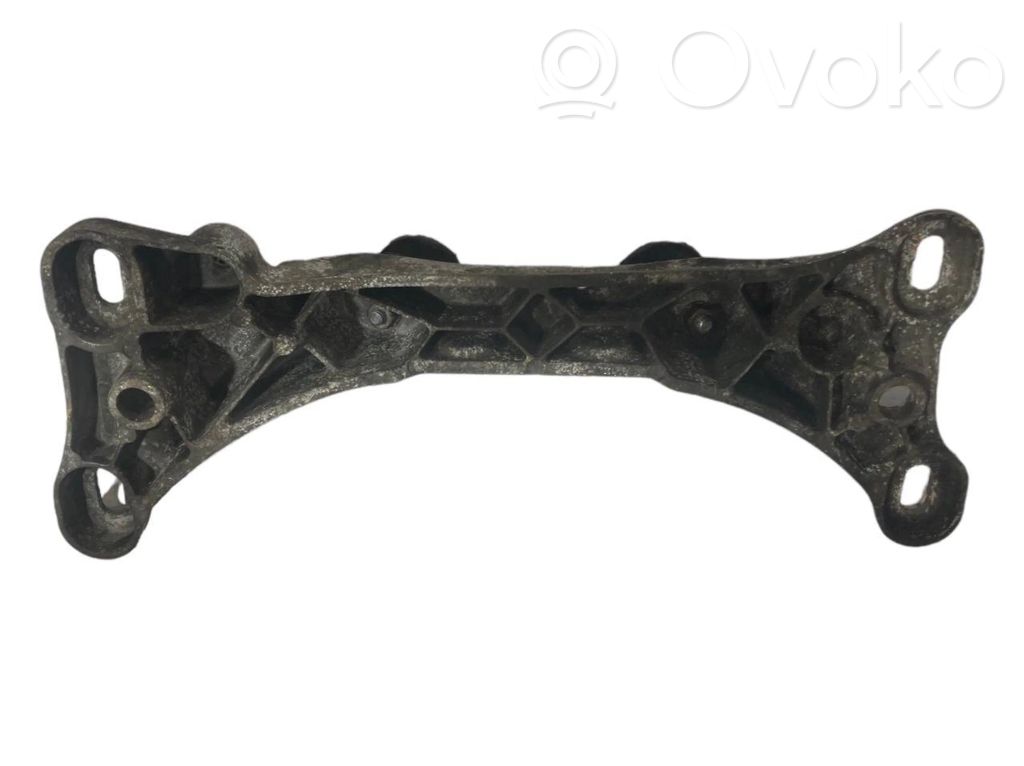 Transmission mounting bracket