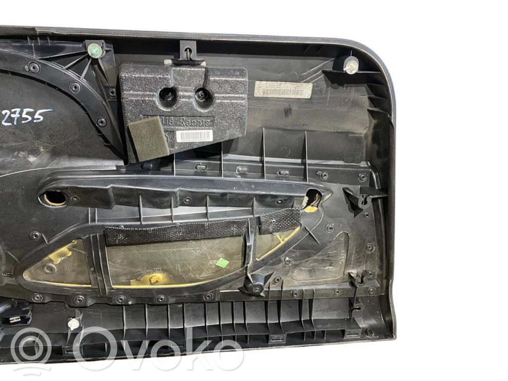 Priekšējo durvju apdare