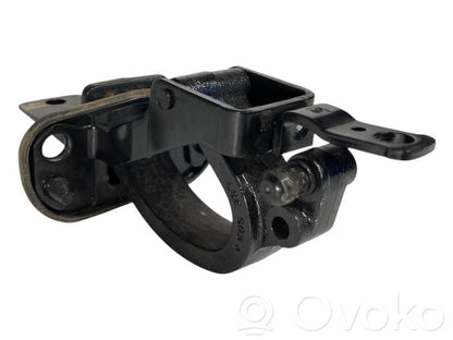 Aizmugurējā pārsega eņģe (-ess)