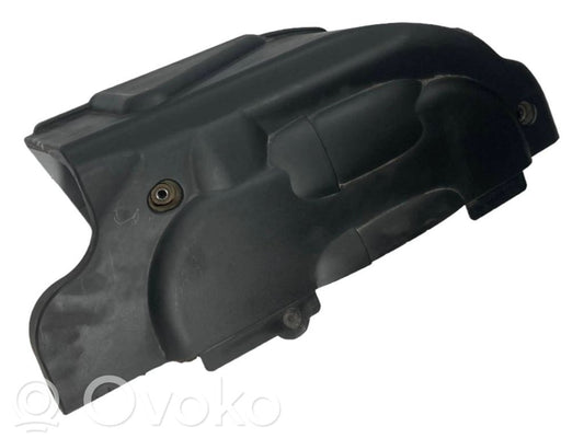 Dzinēja pārsegs (dekoratīva apdare)