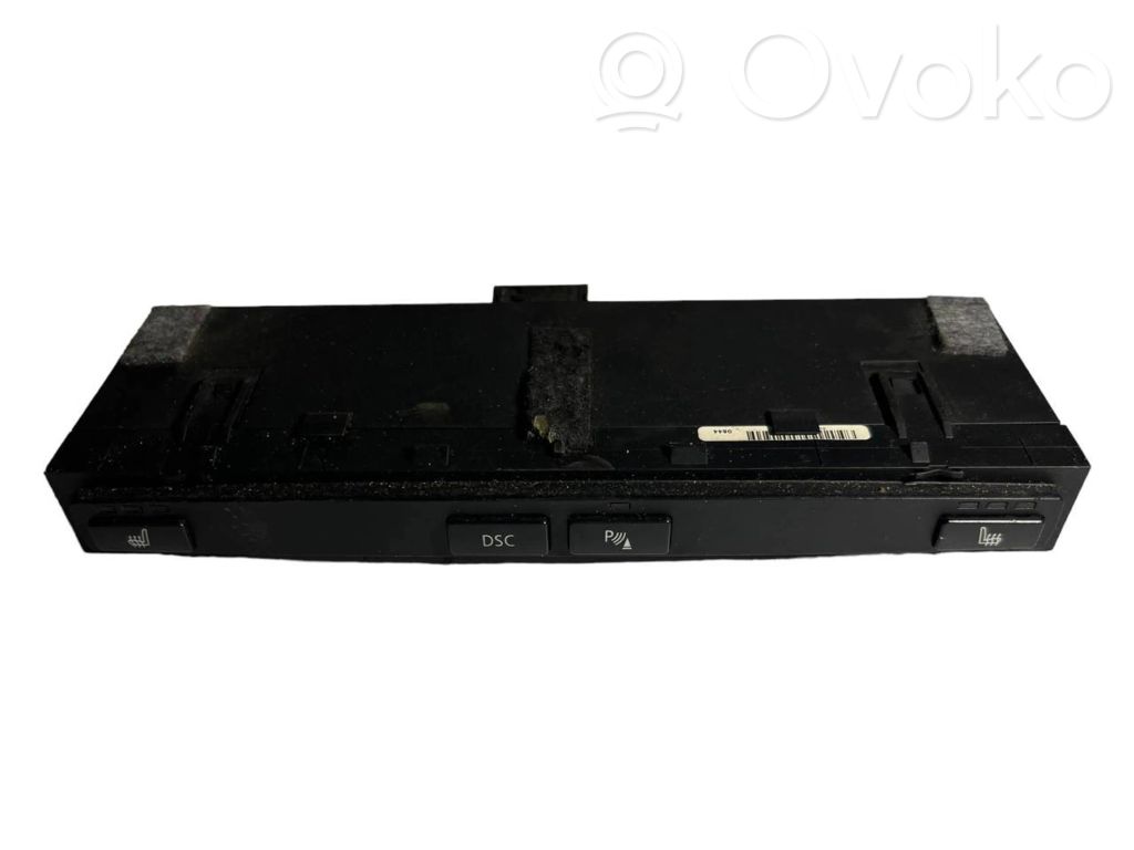 Seat heating switch
