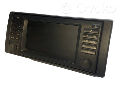 Radio / CD/DVD atskaņotājs / navigācija