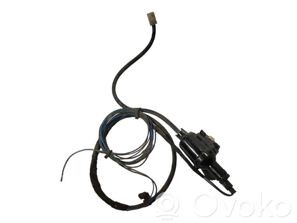 Priekšējo durvju apgaismojums (iekšpusē)