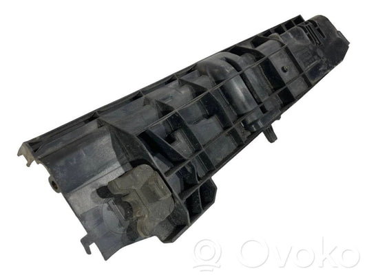 Radiatora (-u) turētājs / kronšteins