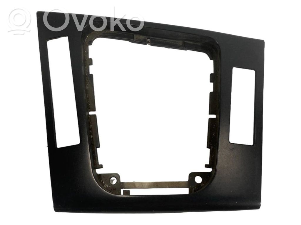 Декоративная накладка на рычаг переключения передач (пластик)