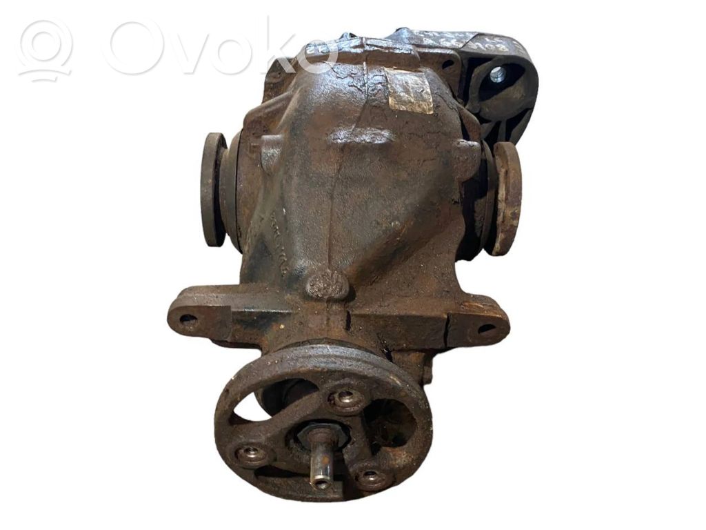 Aizmugurējais reduktors