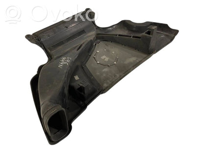 Engine cover (decorative trim)