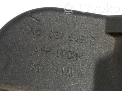 Aizmugurējā pārsega slēdzene