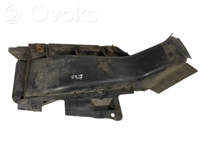 Brake cooling air duct