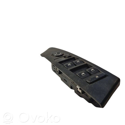 Power window switch