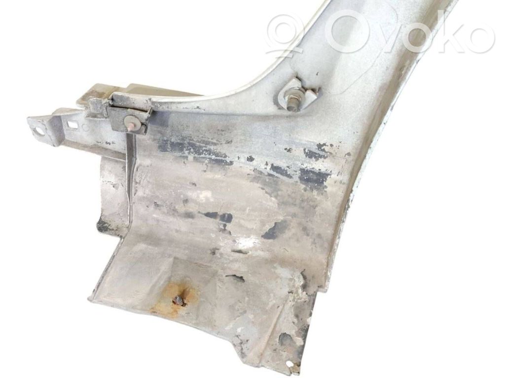 Front arch trim