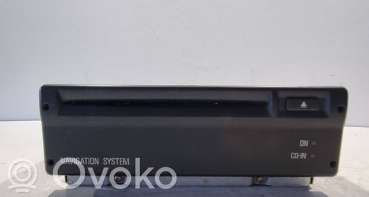 Radio / CD/DVD atskaņotājs / navigācija