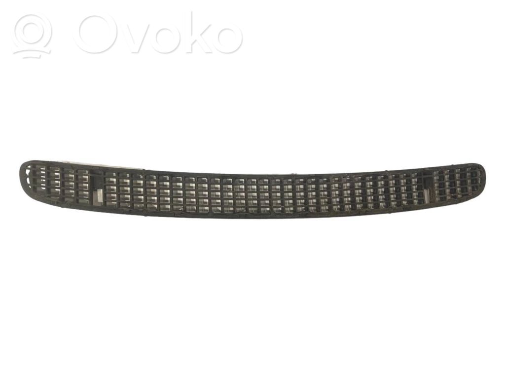 Декоративная решетка капота