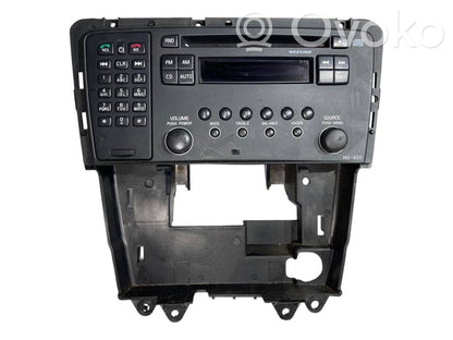 Radio / CD/DVD atskaņotājs / navigācija