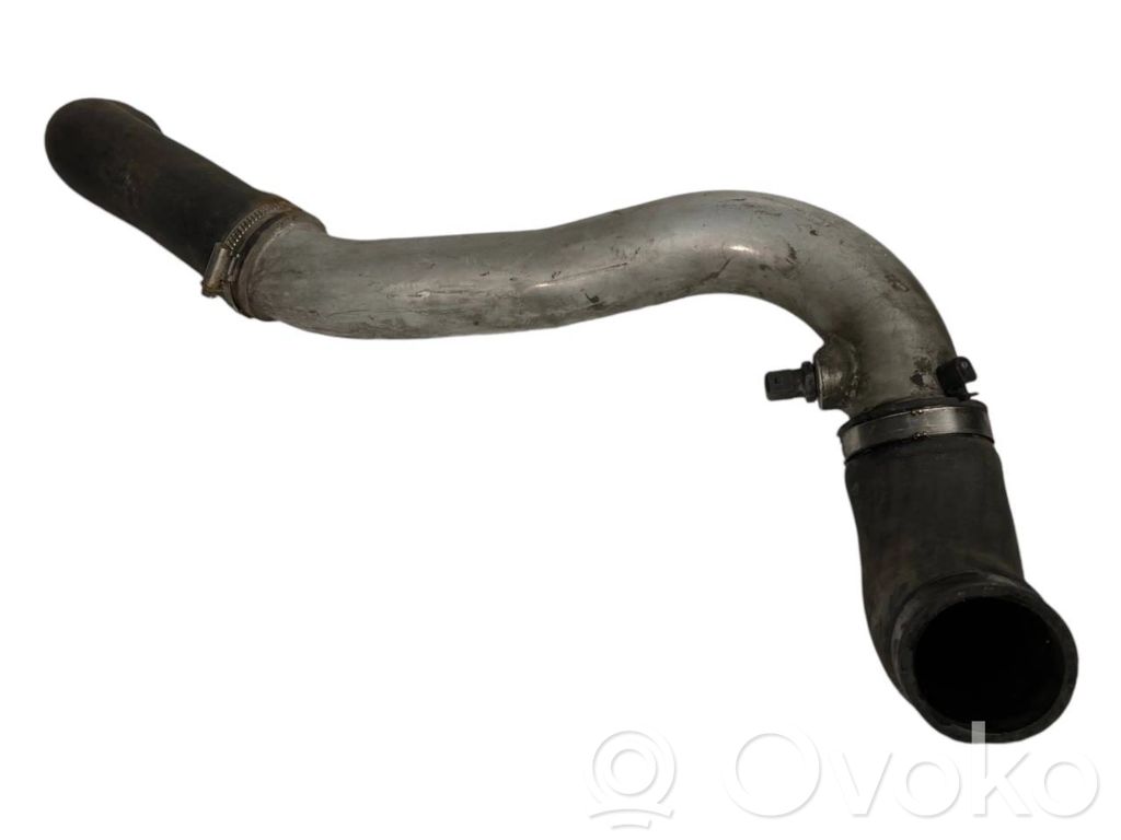 Шланг(и)/труба(ы) интеркулера