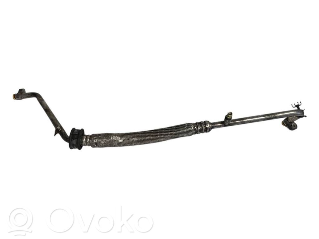 Air conditioner pipe(s) / hose(s)
