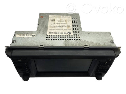 Radio / CD/DVD player / navigation