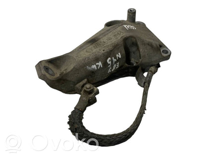 Dzinēja nostiprināšanas stiprinājums-kronšteins