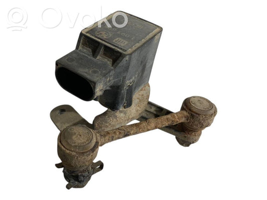 Augstuma sensors (priekšējo lukturu)
