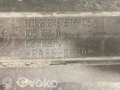 Radiatoru paneļa turētājs (televizora)