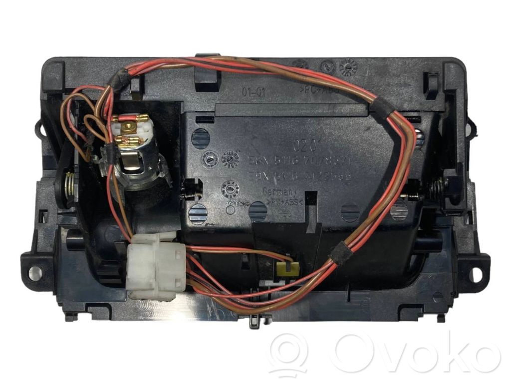 Pelnutrauks (priekšā)