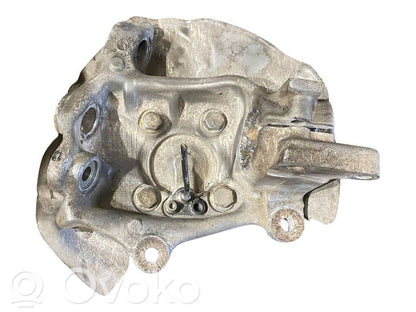 Priekšējā riteņa rumbas vārpstas šarnīrs (stupica, capfa)