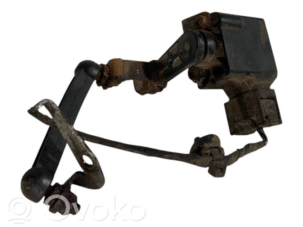 Augstuma sensors (priekšējo lukturu)