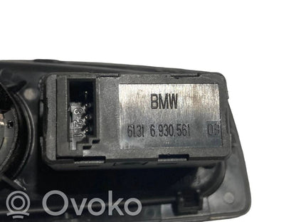 Cigarette lighter in front