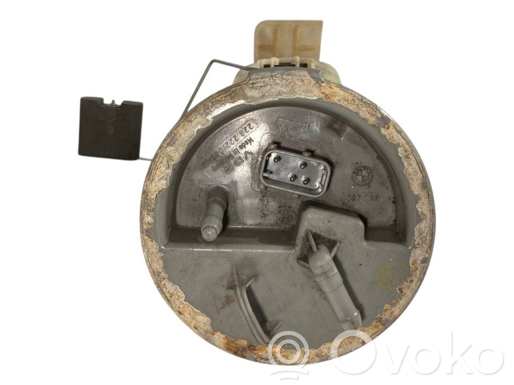 Fuel pump (in the fuel tank)