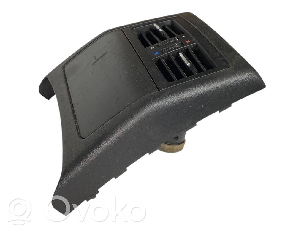 Aizmugurējā gaisa - ventilācijas reste