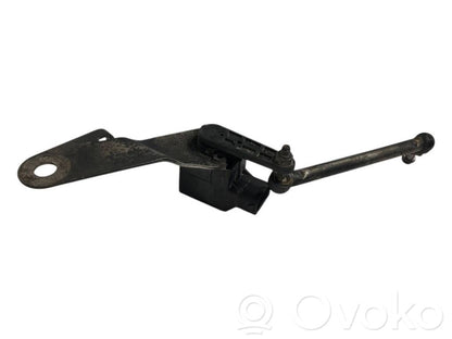 Augstuma sensors (priekšējo lukturu)