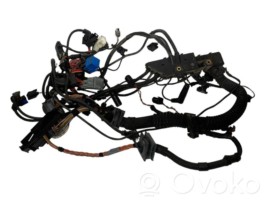 Dzinēja vadu instalācija