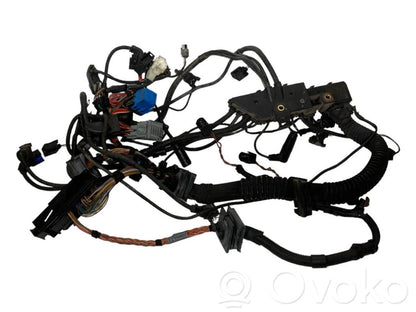 Dzinēja vadu instalācija