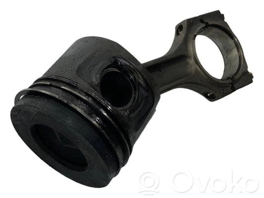Piston with connecting rod