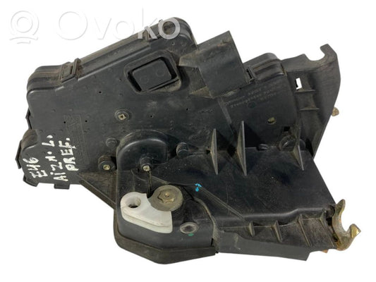 Aizmugurē slēdzene