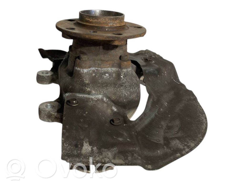 Priekšējā riteņa rumbas vārpstas šarnīrs (stupica, capfa)