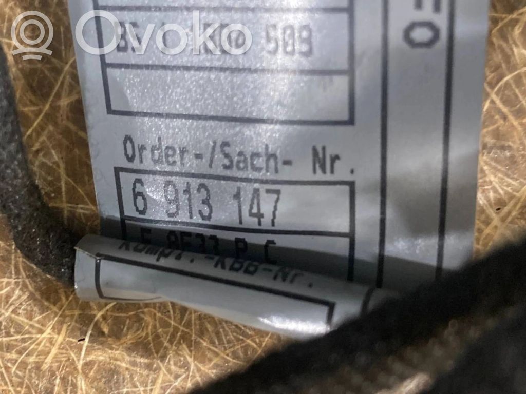 Apšuvums aizmugurējām durvīm