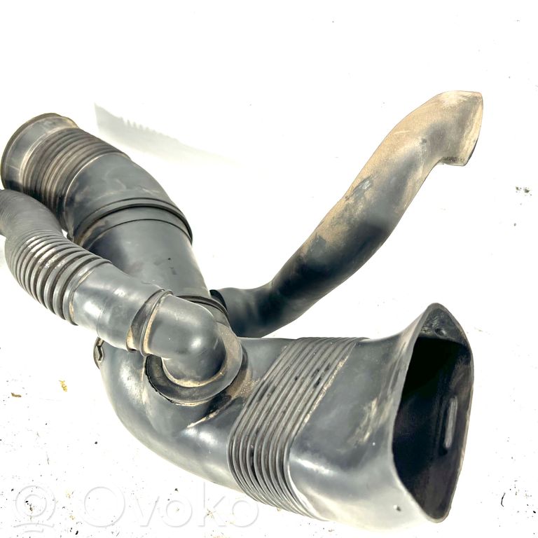 Air intake duct details