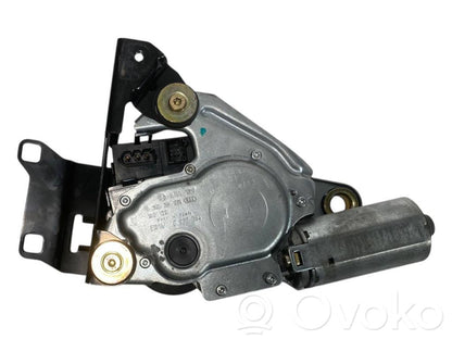 Aizmugurējā loga tīrītāja motoriņš