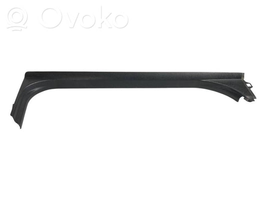 Priekšējā sliekšņa dekoratīvā apdare (iekšējā)