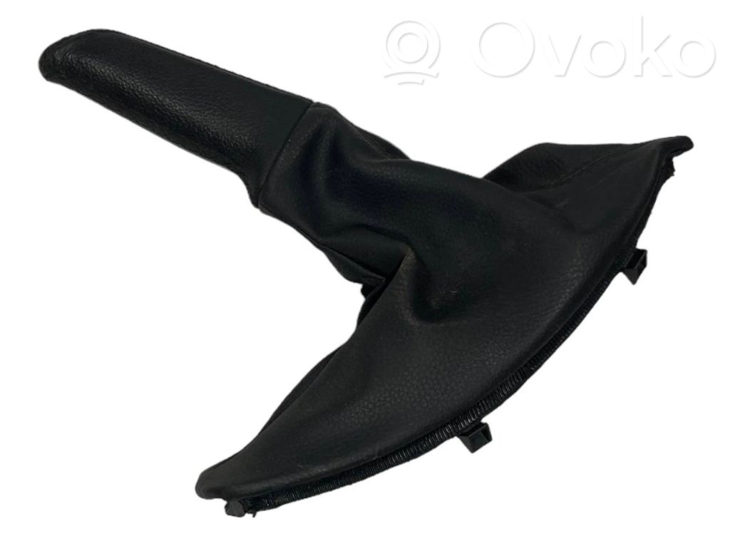 Rokas bremzes dekoratīvā apdare