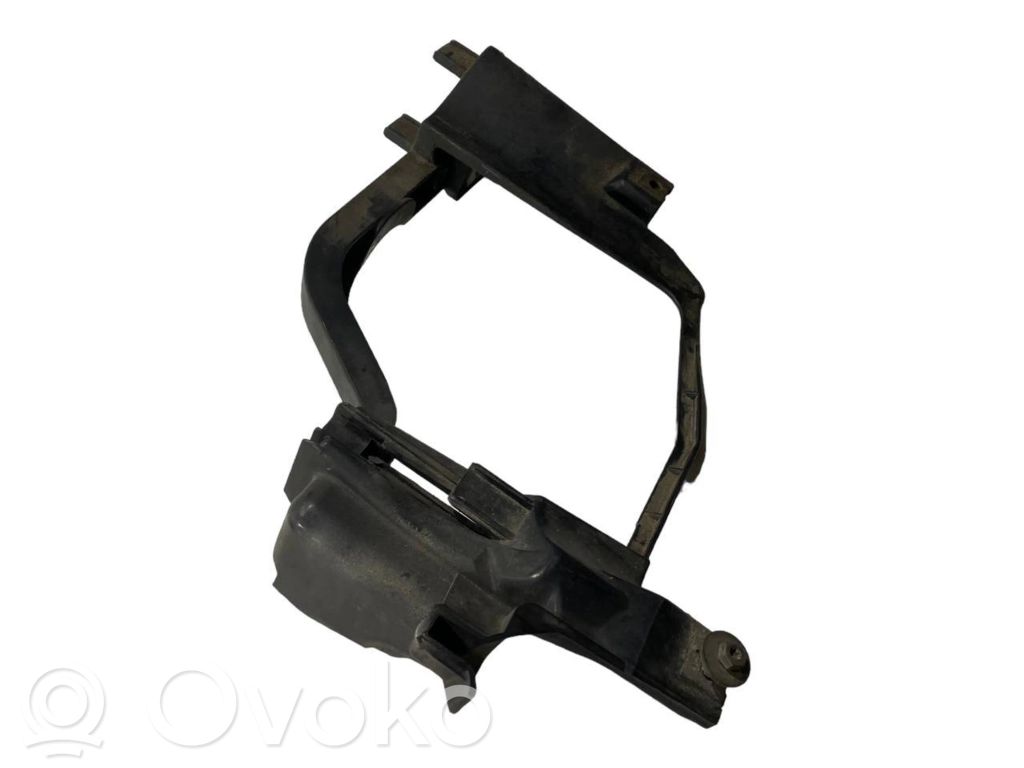 Priekšējā luktura turētājs