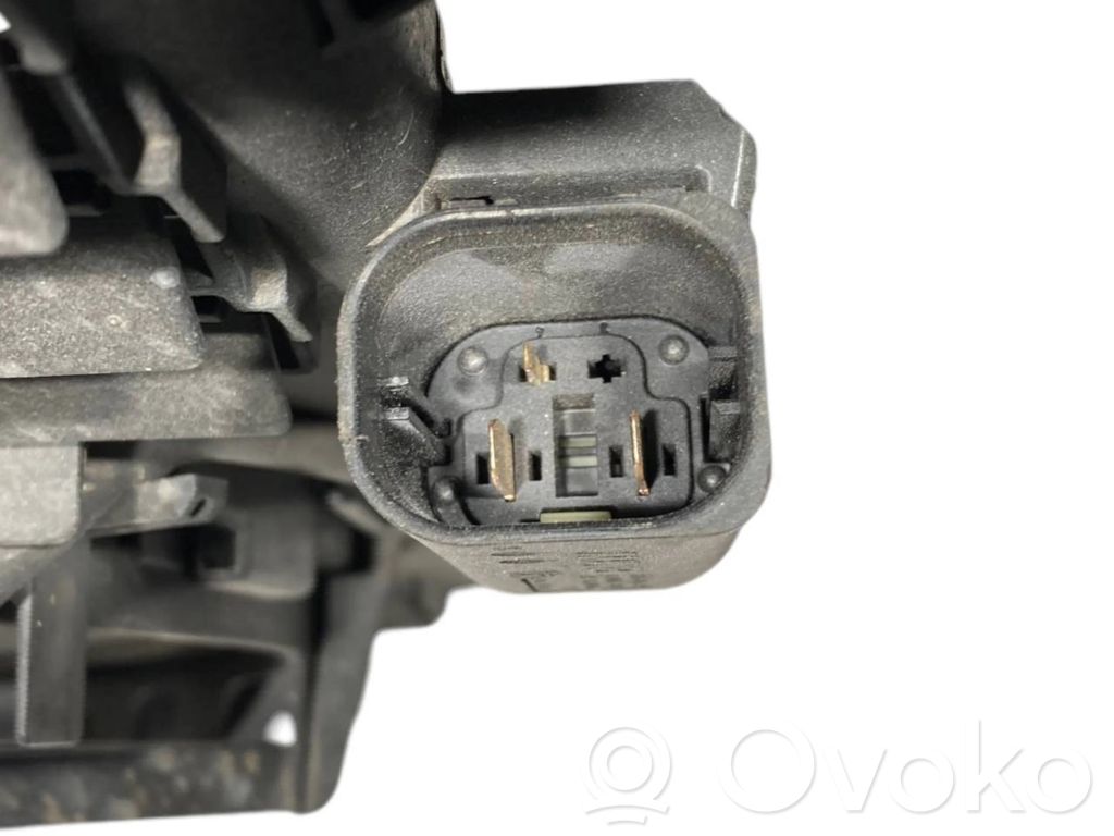 Elektrisks radiatoru ventilators