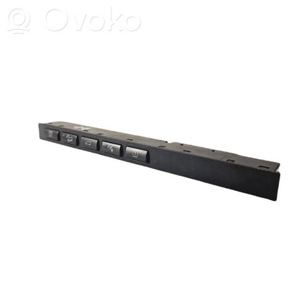 Anti-skid (ASR) switch