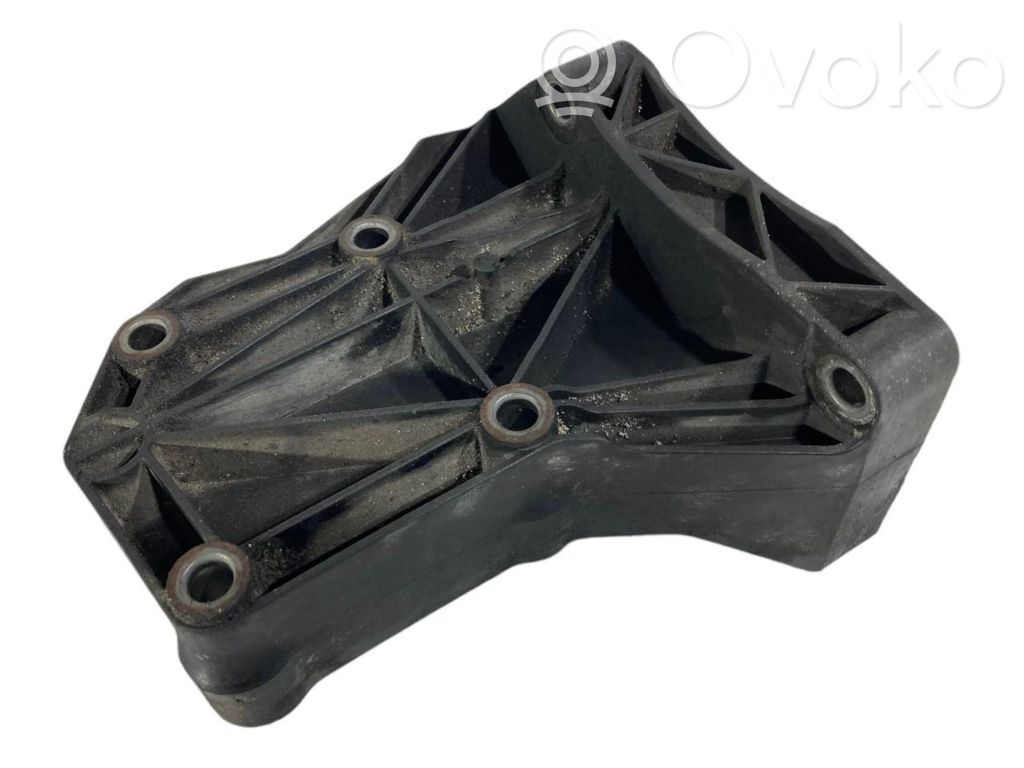 Gaisa kondicionēšanas kompresora stiprinājums