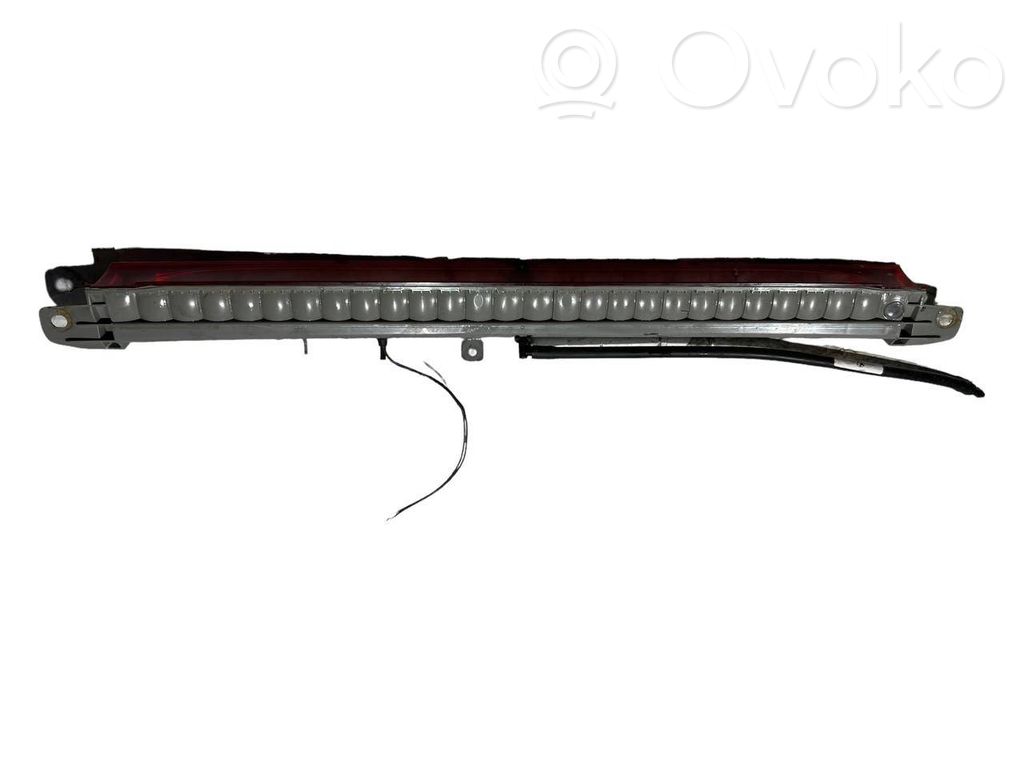 Papildu bremžu signāla lukturis