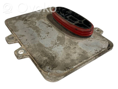 Headlight unit / (xenon unit)