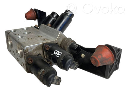 Aktīvā stabilizatora vadības / vārsta bloks