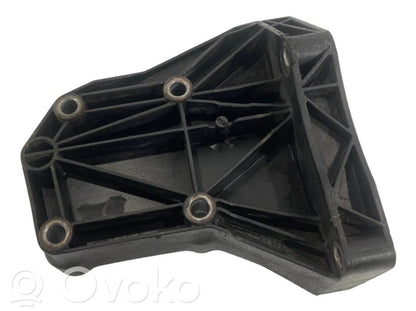 Air conditioning compressor mount